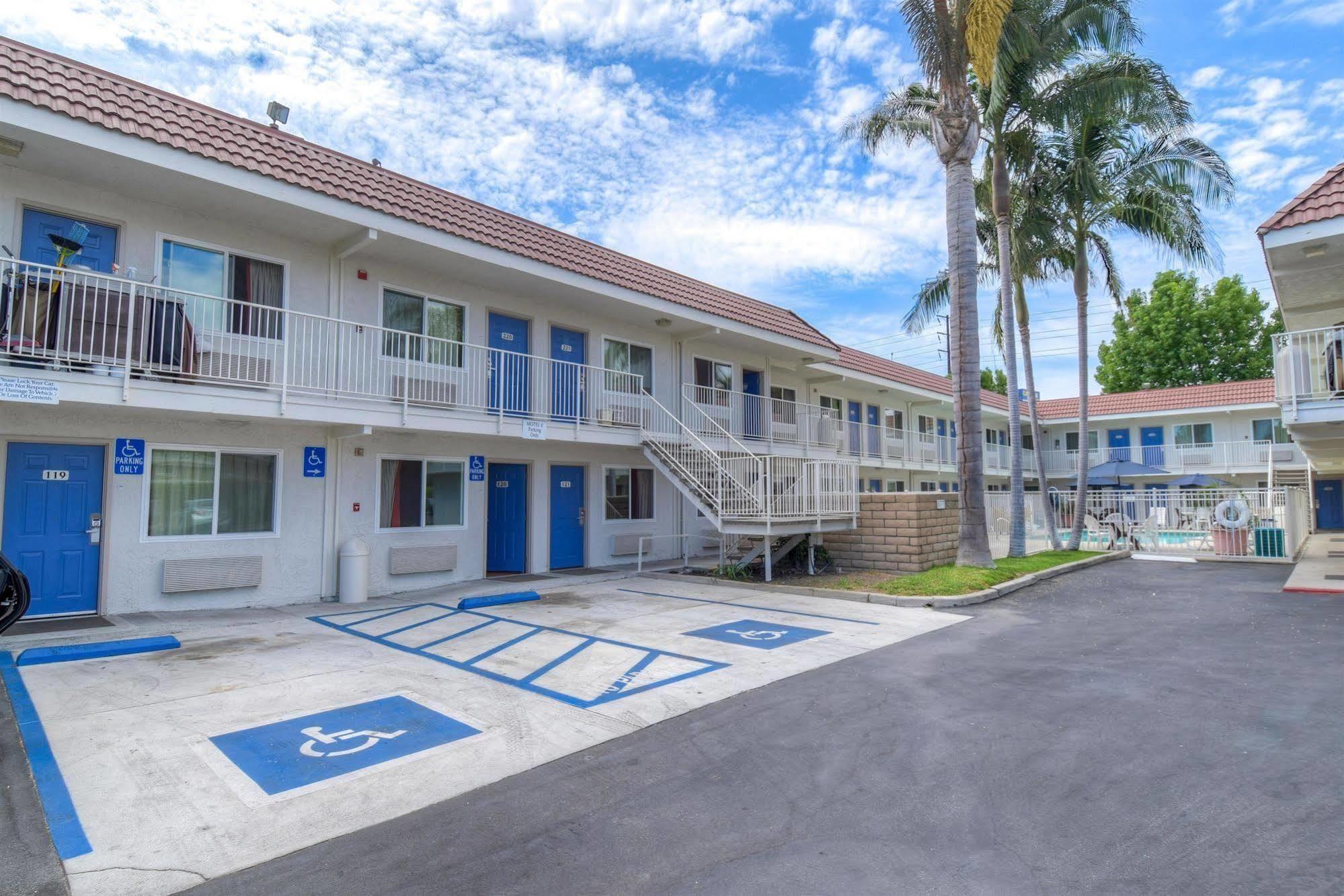 Motel 6-Costa Mesa, Ca Buitenkant foto