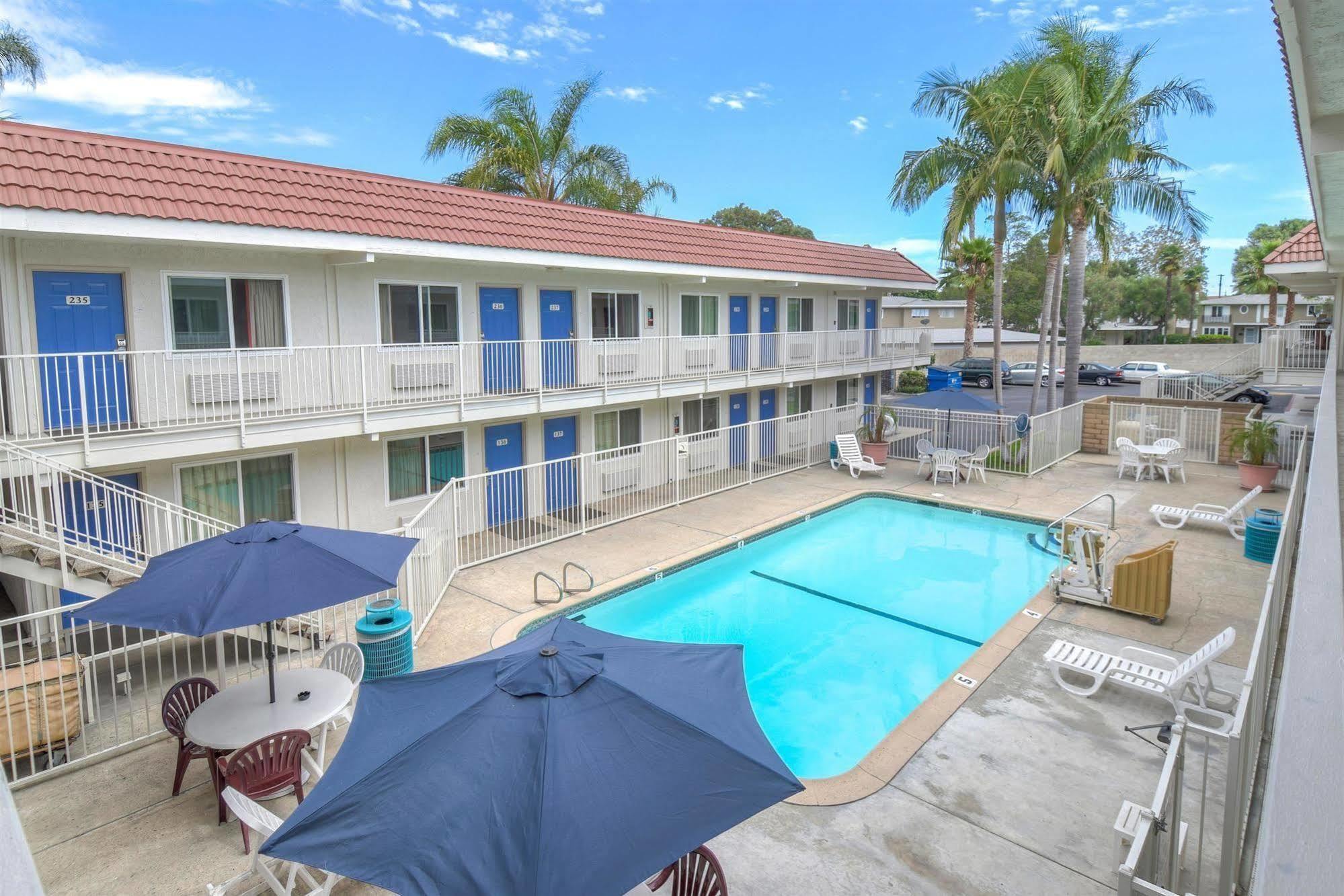 Motel 6-Costa Mesa, Ca Buitenkant foto