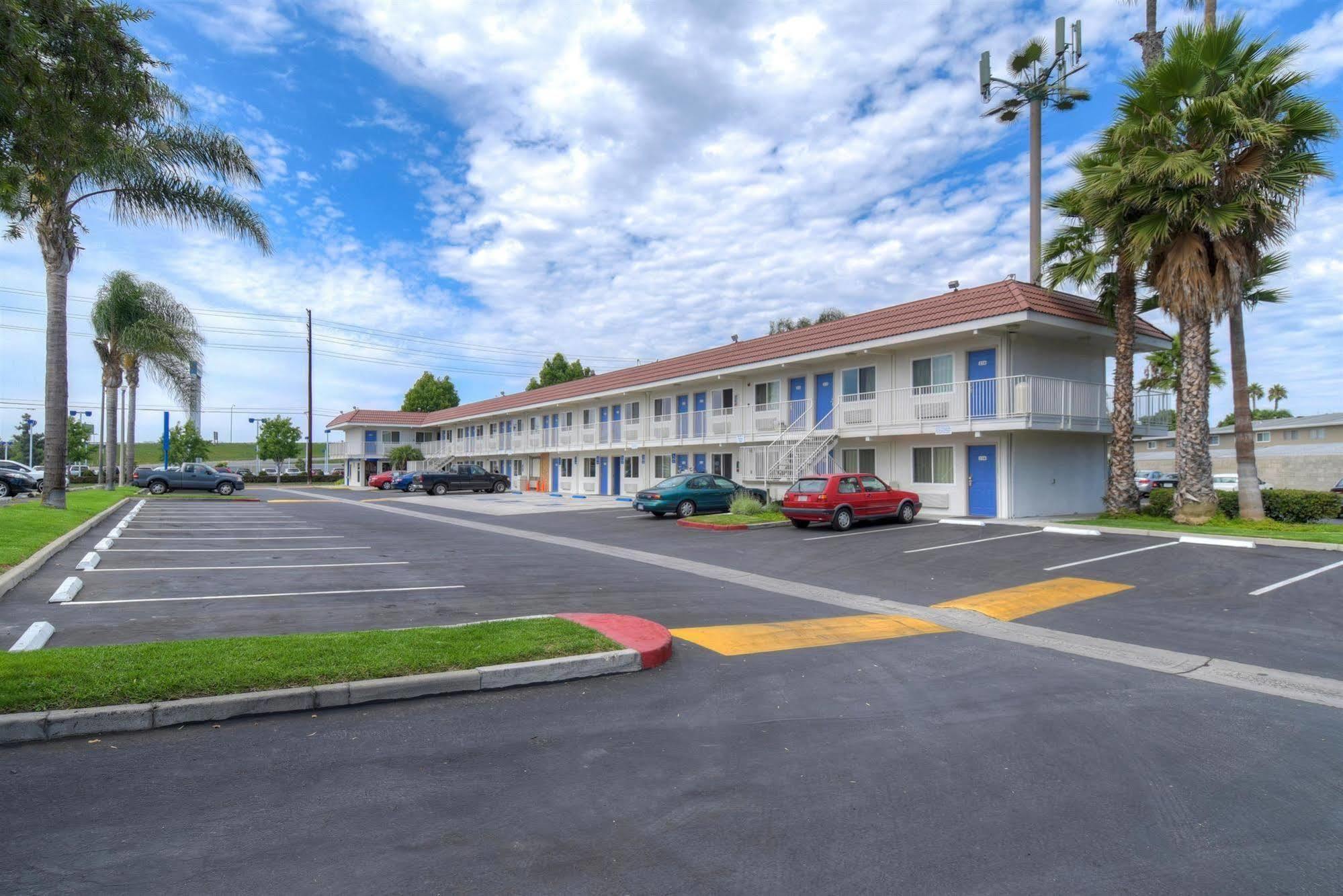 Motel 6-Costa Mesa, Ca Buitenkant foto